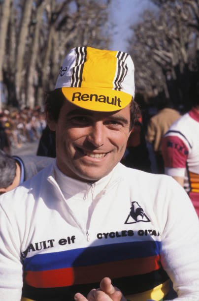 Bernard Hinault lors de sa victoire dans le Tour de France le 22 juillet 1978 à Paris, France. (Photo by Gilbert UZAN/Gamma-Rapho via Getty Images)